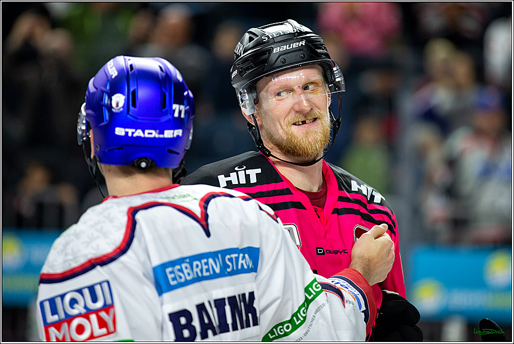 PENNY DEL; Koelner Haie- Eisbaeren Berlin; Koeln, 16.10.2022